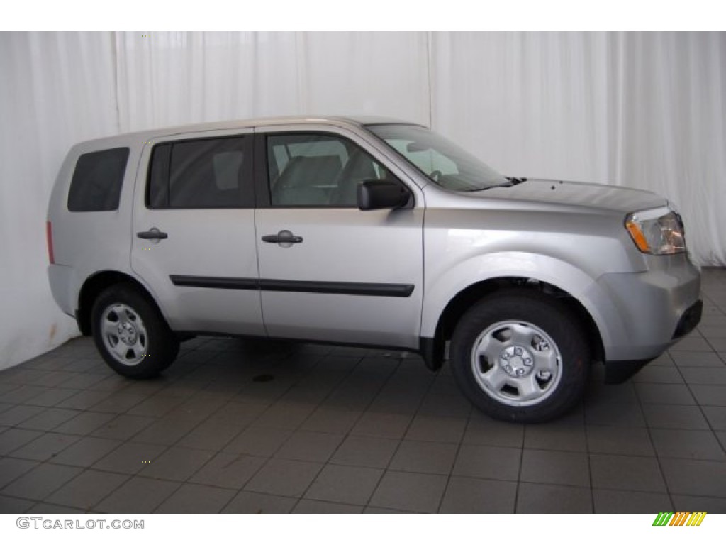 2015 Pilot LX - Alabaster Silver Metallic / Gray photo #9