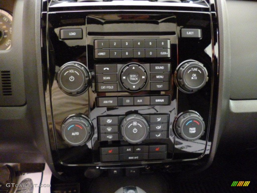 2009 Escape Limited V6 4WD - Black Pearl Slate Metallic / Charcoal photo #19