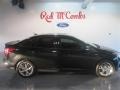 2014 Tuxedo Black Ford Focus SE Sedan  photo #10