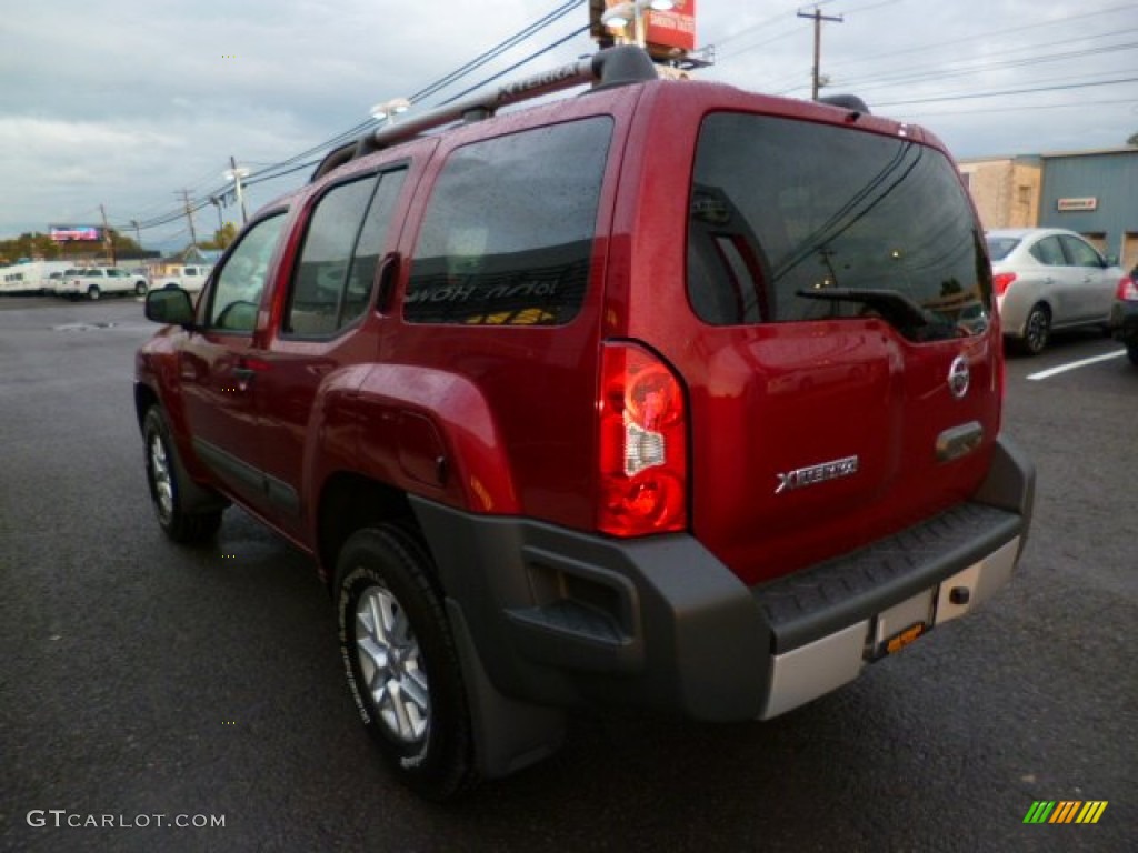 2015 Xterra S 4x4 - Cayenne Red / Gray photo #5