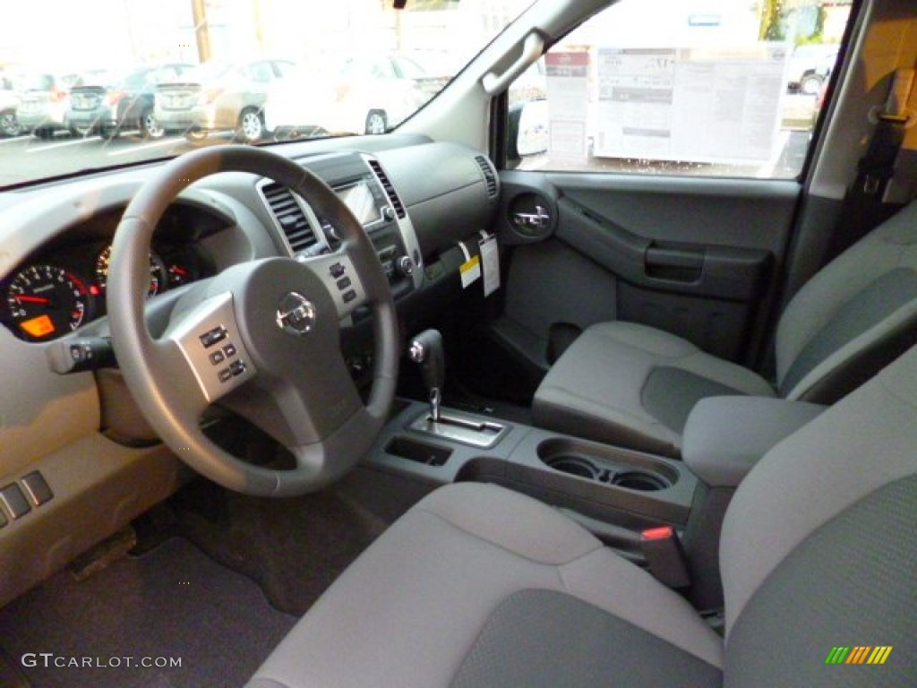 2015 Xterra S 4x4 - Cayenne Red / Gray photo #16