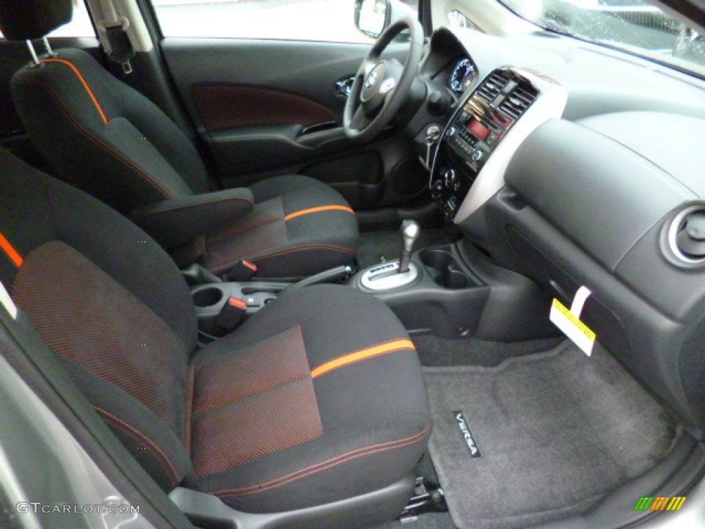 2015 Nissan Versa Note SR Front Seat Photo #97921543