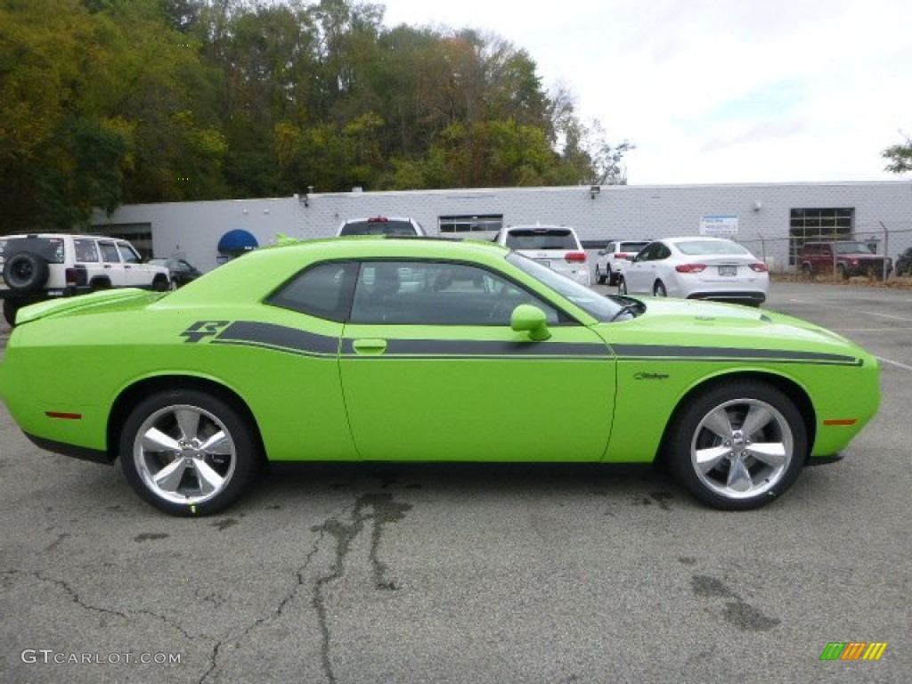 2015 Challenger R/T Plus - Sublime Green Pearl / Black photo #6