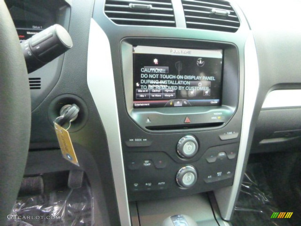 2015 Explorer XLT 4WD - Magnetic / Charcoal Black photo #12