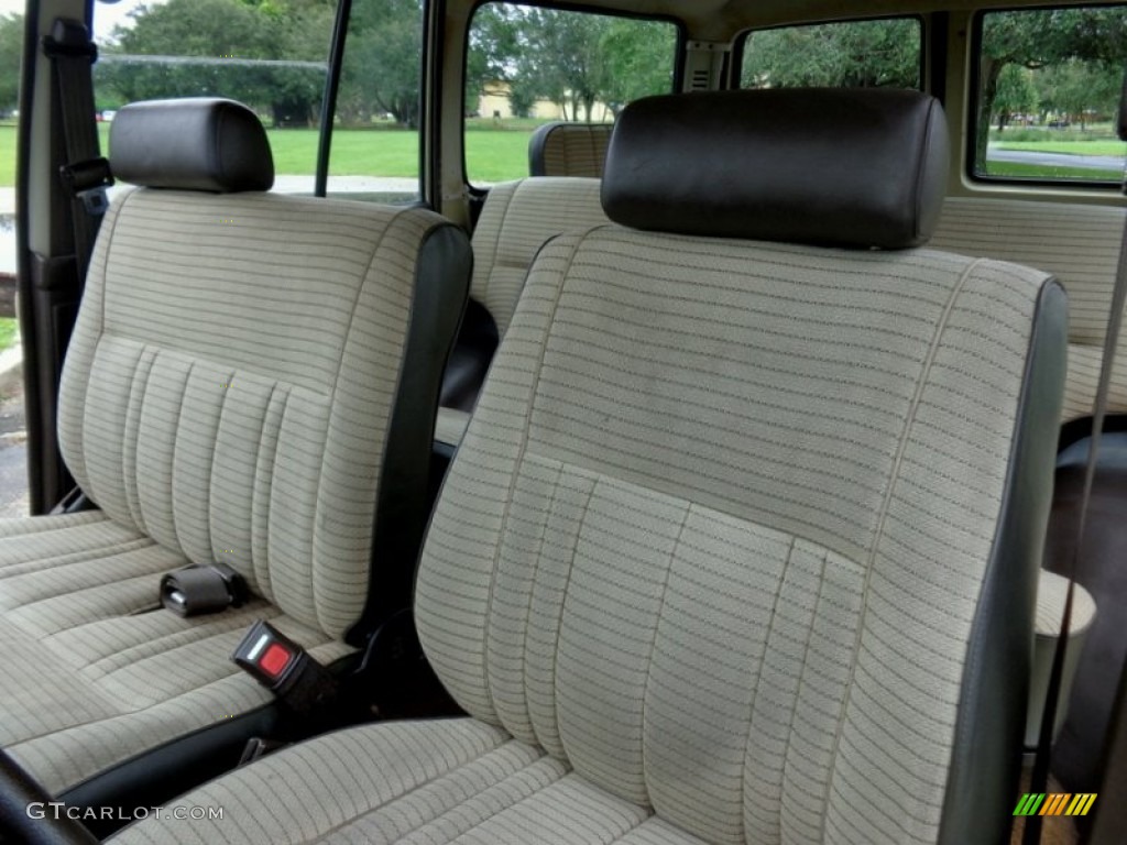 1988 Toyota Land Cruiser FJ62 Front Seat Photo #97923757