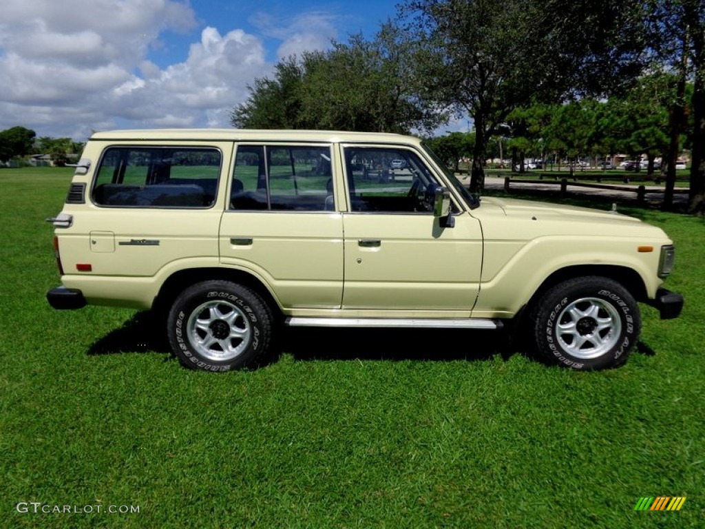 Beige 1988 Toyota Land Cruiser FJ62 Exterior Photo #97923823
