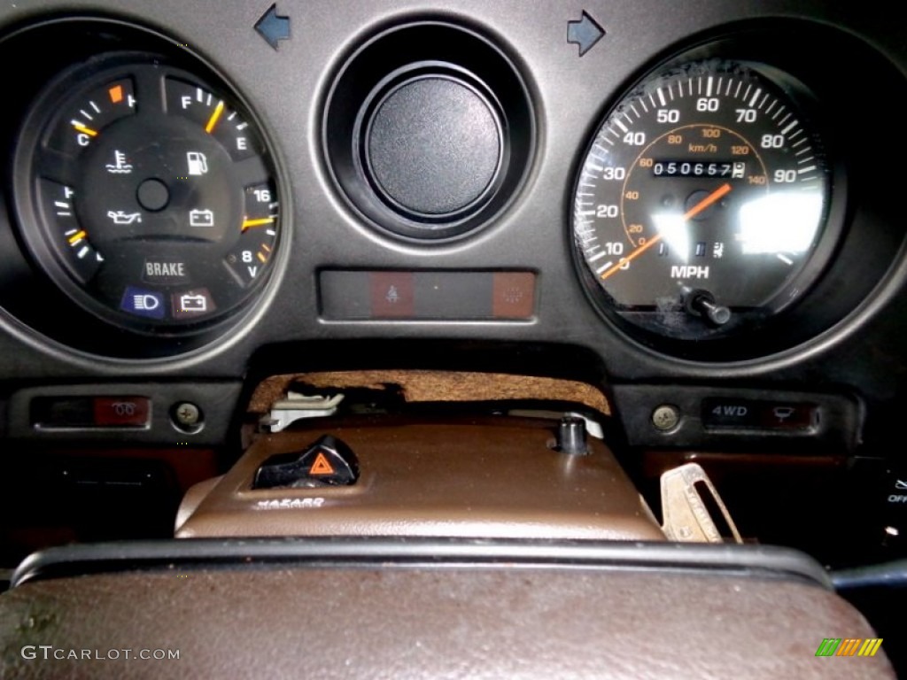 1988 Toyota Land Cruiser FJ62 Gauges Photo #97924759