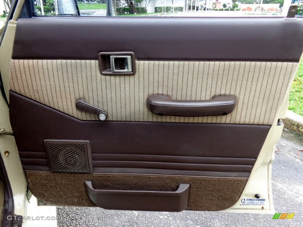 1988 Toyota Land Cruiser FJ62 Brown Door Panel Photo #97924858