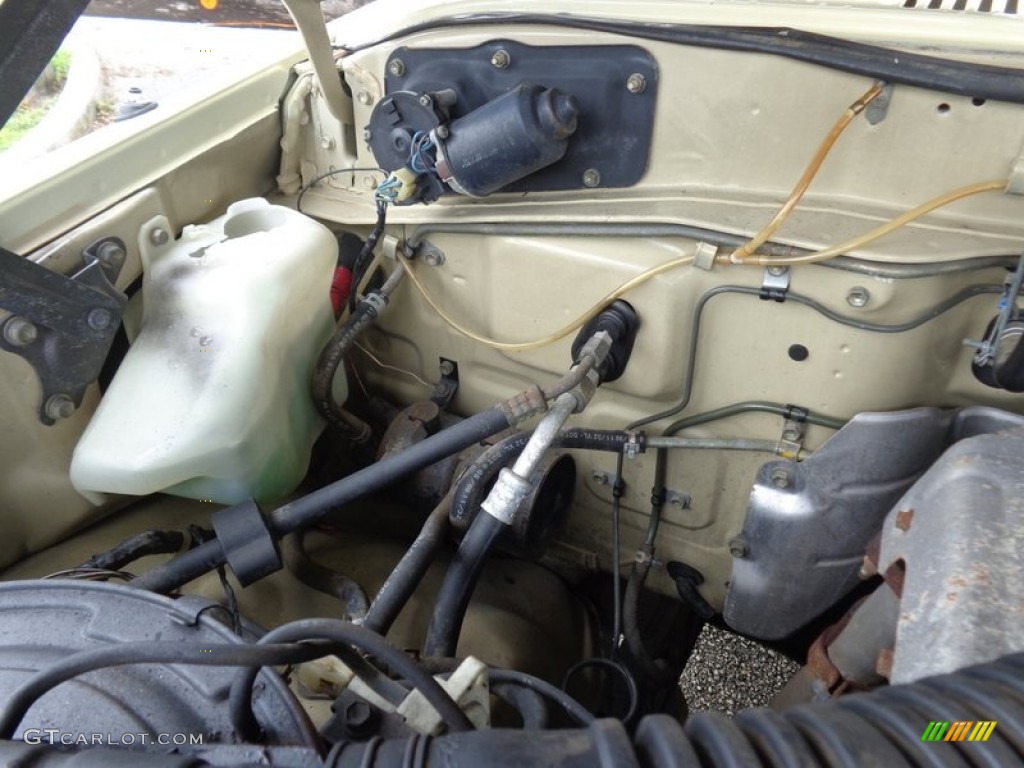 1988 Toyota Land Cruiser FJ62 3.4 Liter OHV 8-Valve 4 Cylinder Diesel Engine Photo #97925350