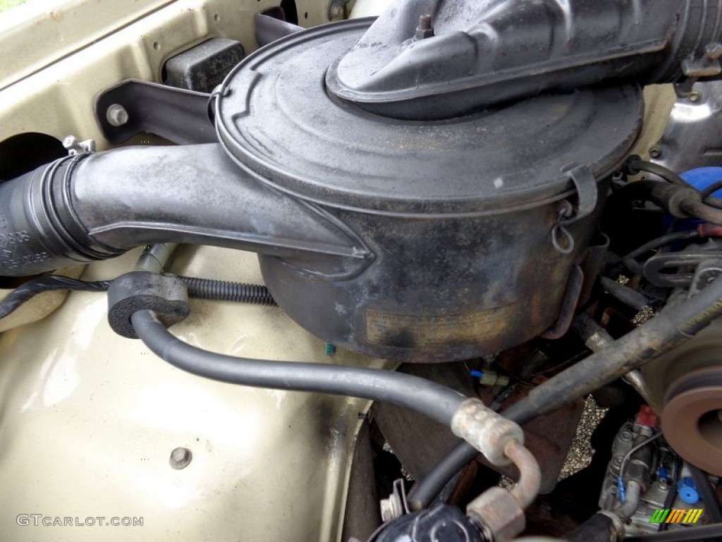 1988 Toyota Land Cruiser FJ62 3.4 Liter OHV 8-Valve 4 Cylinder Diesel Engine Photo #97925371