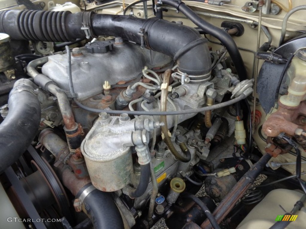 1988 Toyota Land Cruiser FJ62 3.4 Liter OHV 8-Valve 4 Cylinder Diesel Engine Photo #97925410