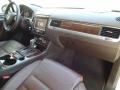 Campanella White - Touareg TDI Lux 4XMotion Photo No. 42