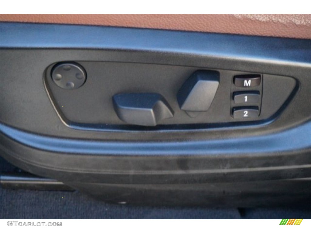 2012 BMW X5 xDrive50i Controls Photos