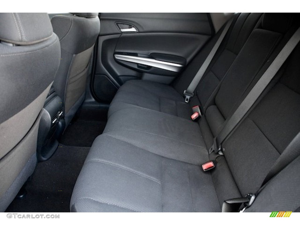 2015 Honda Crosstour EX V6 Rear Seat Photos