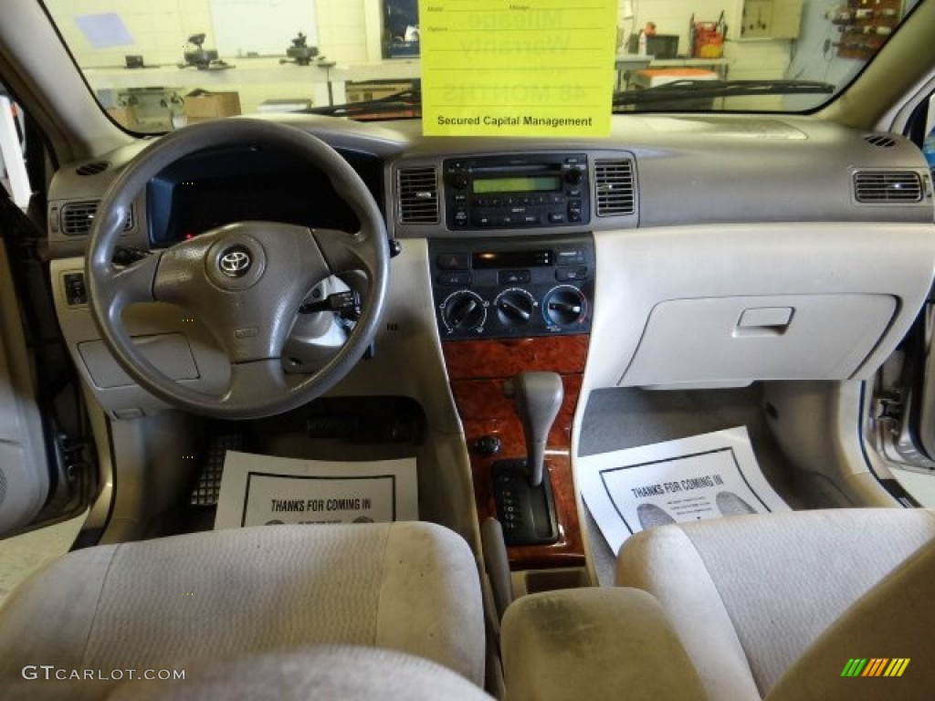 2005 Toyota Corolla LE interior Photo #97936884