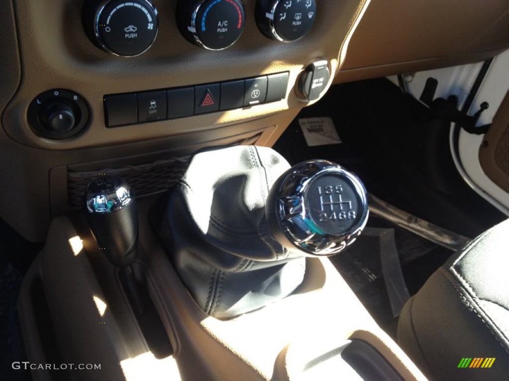 2015 Jeep Wrangler Sahara 4x4 6 Speed Manual Transmission Photo #97942391