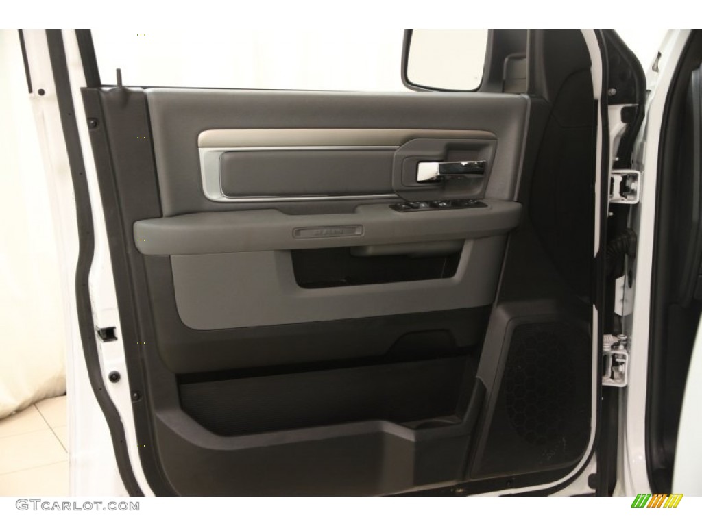 2014 Ram 1500 SLT Quad Cab 4x4 Black/Diesel Gray Door Panel Photo #97950266