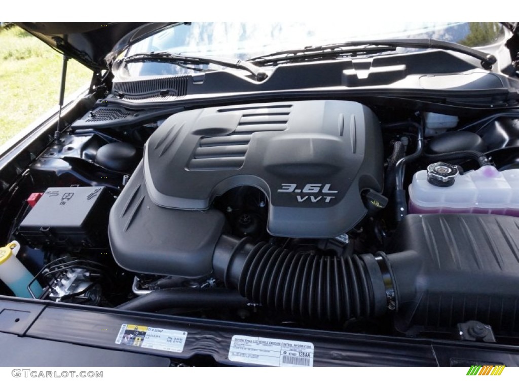 2015 Challenger SXT - Pitch Black / Black photo #8