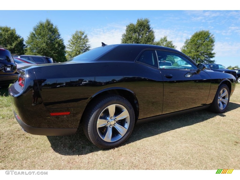 2015 Challenger SXT - Pitch Black / Black photo #3