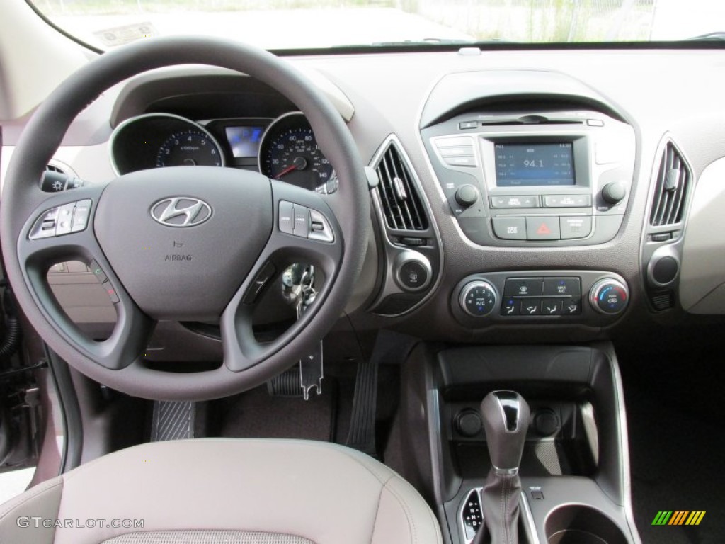 2015 Hyundai Tucson GLS Dashboard Photos
