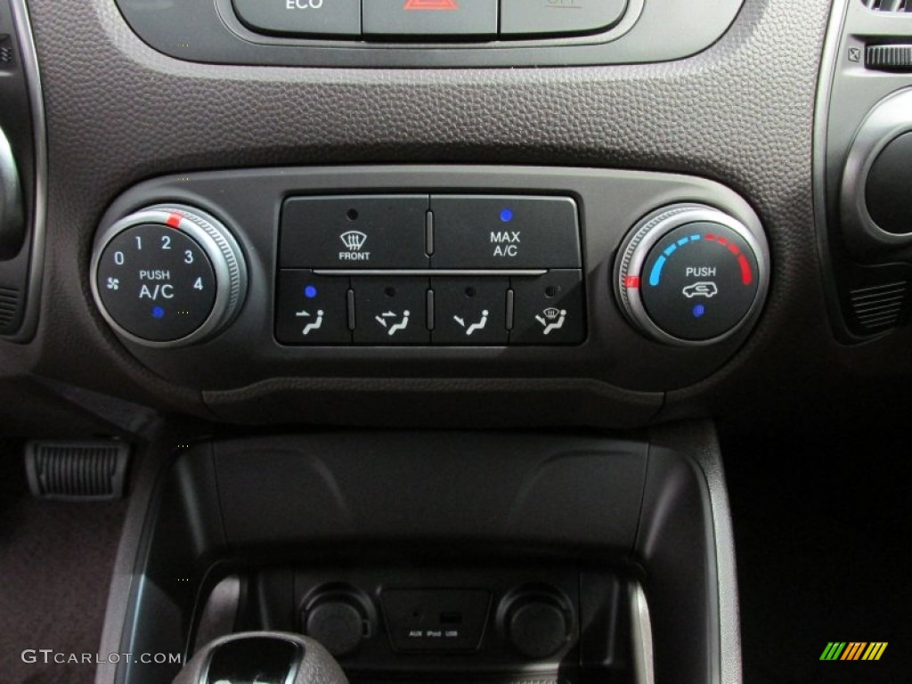 2015 Hyundai Tucson GLS Controls Photo #97967345