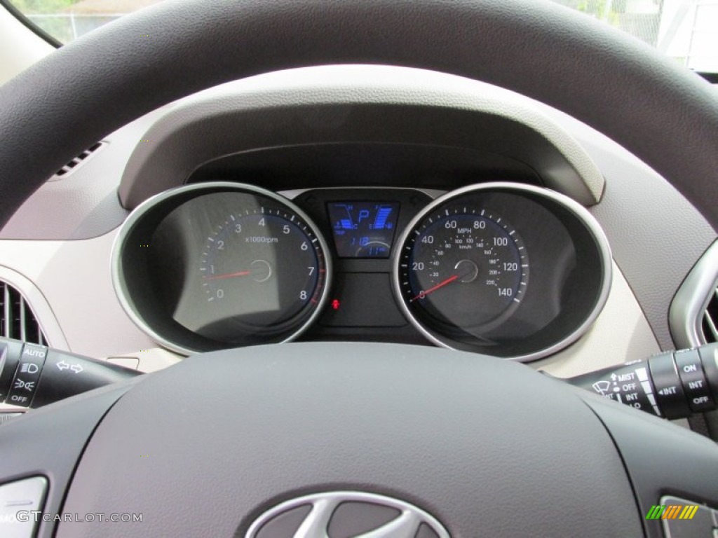 2015 Hyundai Tucson GLS Gauges Photos