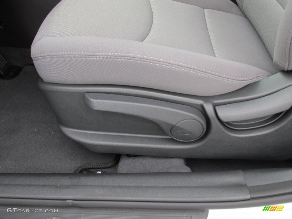 2015 Elantra SE Sedan - Shimmering Air Silver / Gray photo #23