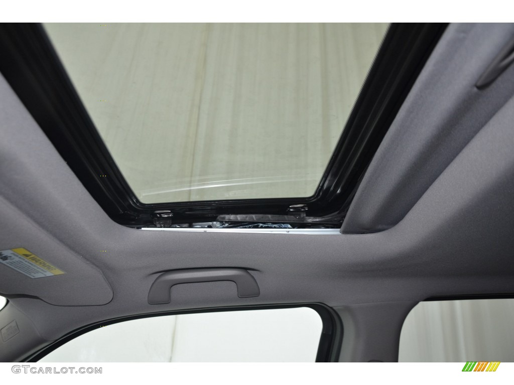 2015 Pilot SE - Crystal Black Pearl / Gray photo #12