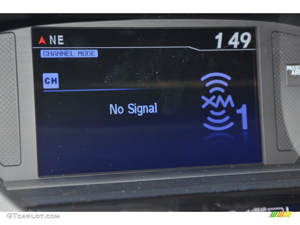 2015 Pilot SE - Crystal Black Pearl / Gray photo #16