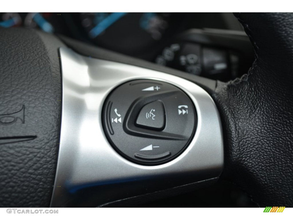 2015 Ford Escape Titanium Controls Photo #97976188
