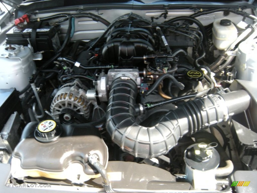 2007 Mustang V6 Deluxe Convertible - Satin Silver Metallic / Light Graphite photo #24