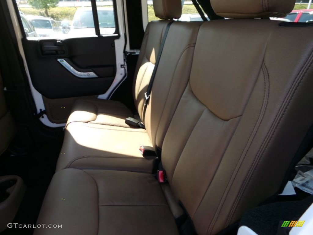 2015 Jeep Wrangler Unlimited Sahara 4x4 Rear Seat Photo #97979773