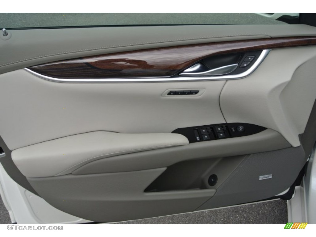 2015 Cadillac XTS Platinum Sedan Platinum Very Light Platinum/Dark Urban/Cocoa Door Panel Photo #97979887