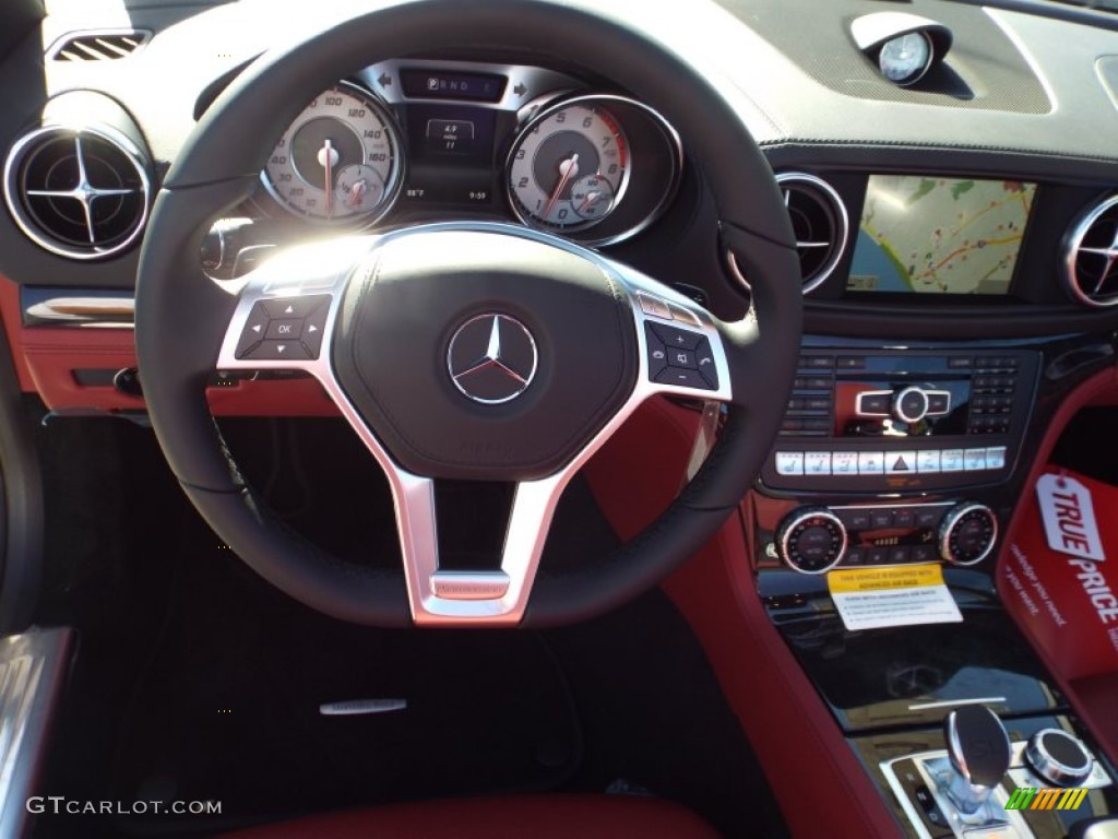 2015 Mercedes-Benz SL 400 Roadster Bengal Red/Black Steering Wheel Photo #97979947
