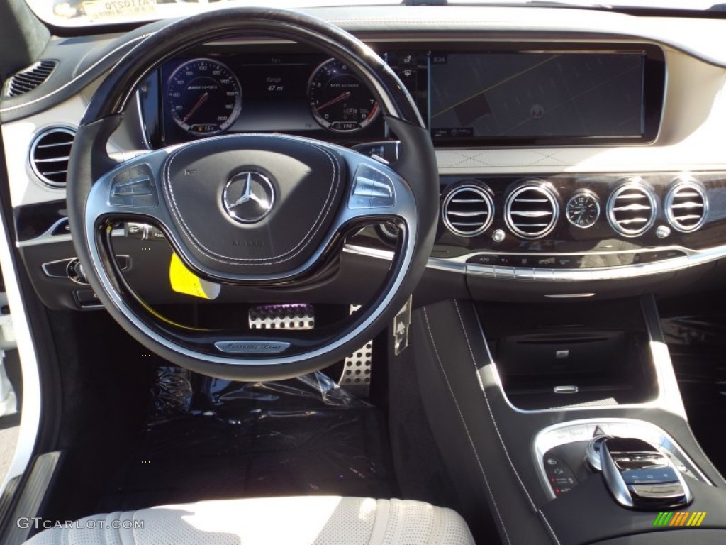 2015 Mercedes-Benz S 63 AMG 4Matic Sedan Porcelain/Black Dashboard Photo #97980315