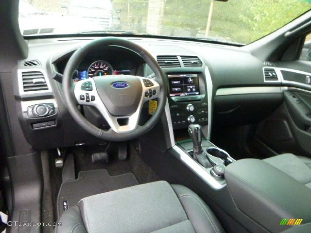2015 Explorer XLT 4WD - Magnetic / Charcoal Black photo #10