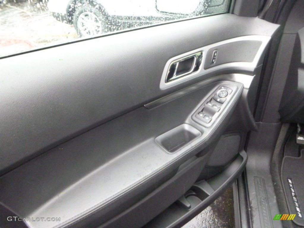 2015 Explorer XLT 4WD - Magnetic / Charcoal Black photo #11
