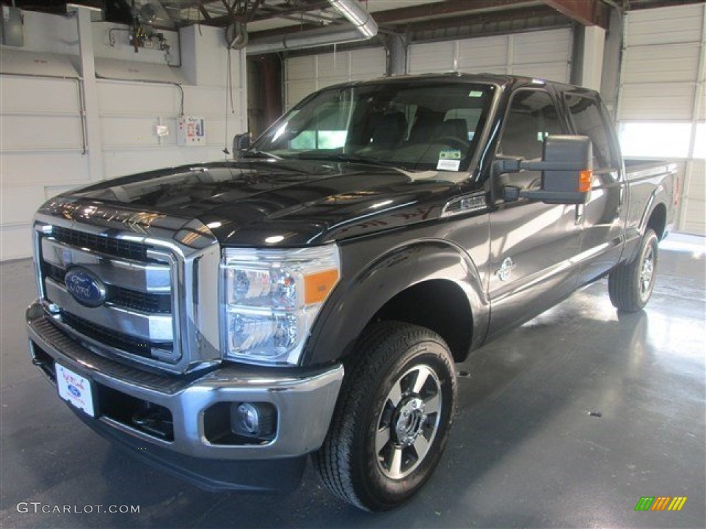 2015 F250 Super Duty Lariat Crew Cab 4x4 - Tuxedo Black / Black photo #3