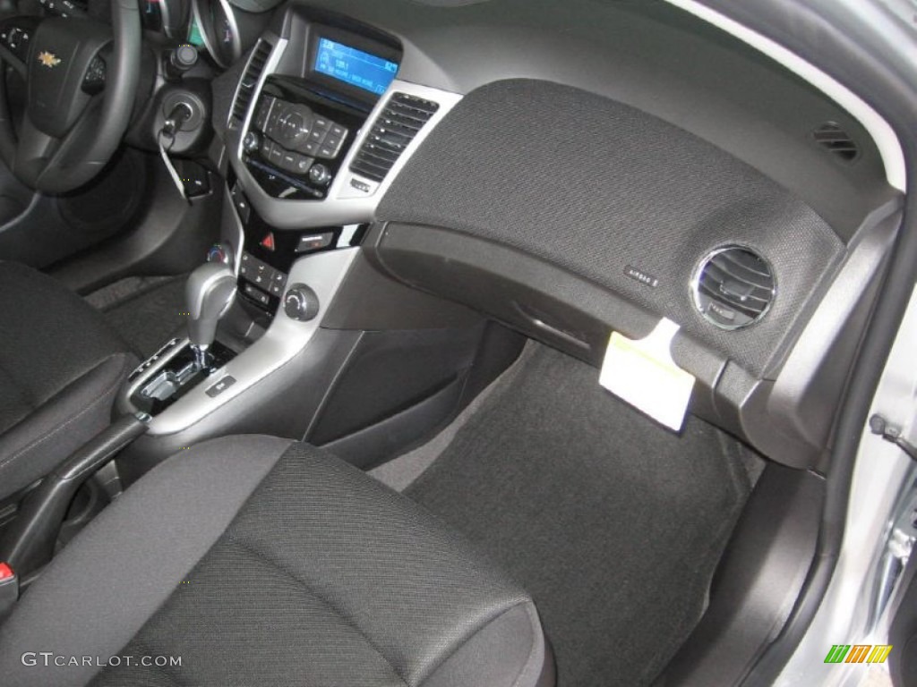 2015 Cruze LT - Silver Ice Metallic / Jet Black photo #11