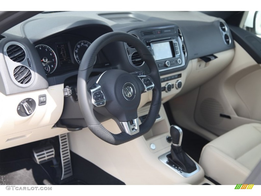 2015 Volkswagen Tiguan R-Line Sandstone Dashboard Photo #97984186