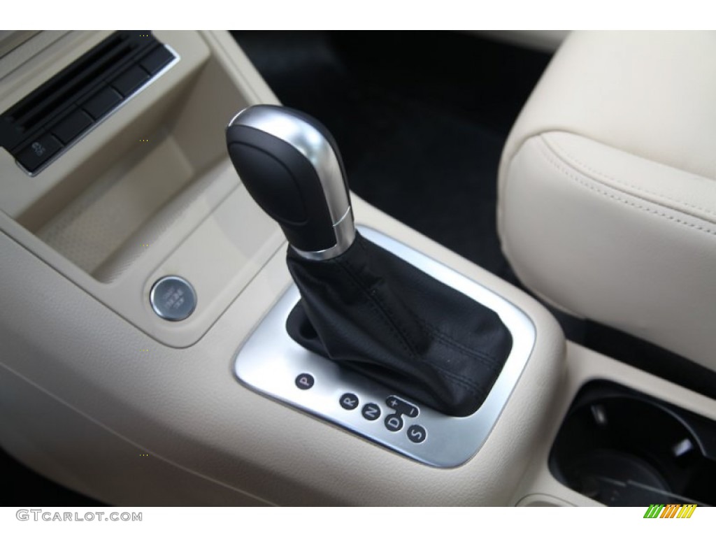2015 Volkswagen Tiguan R-Line Transmission Photos