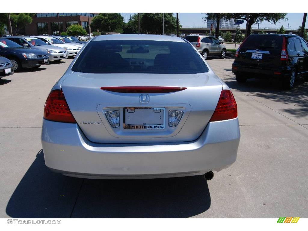 2006 Accord EX Sedan - Alabaster Silver Metallic / Black photo #31