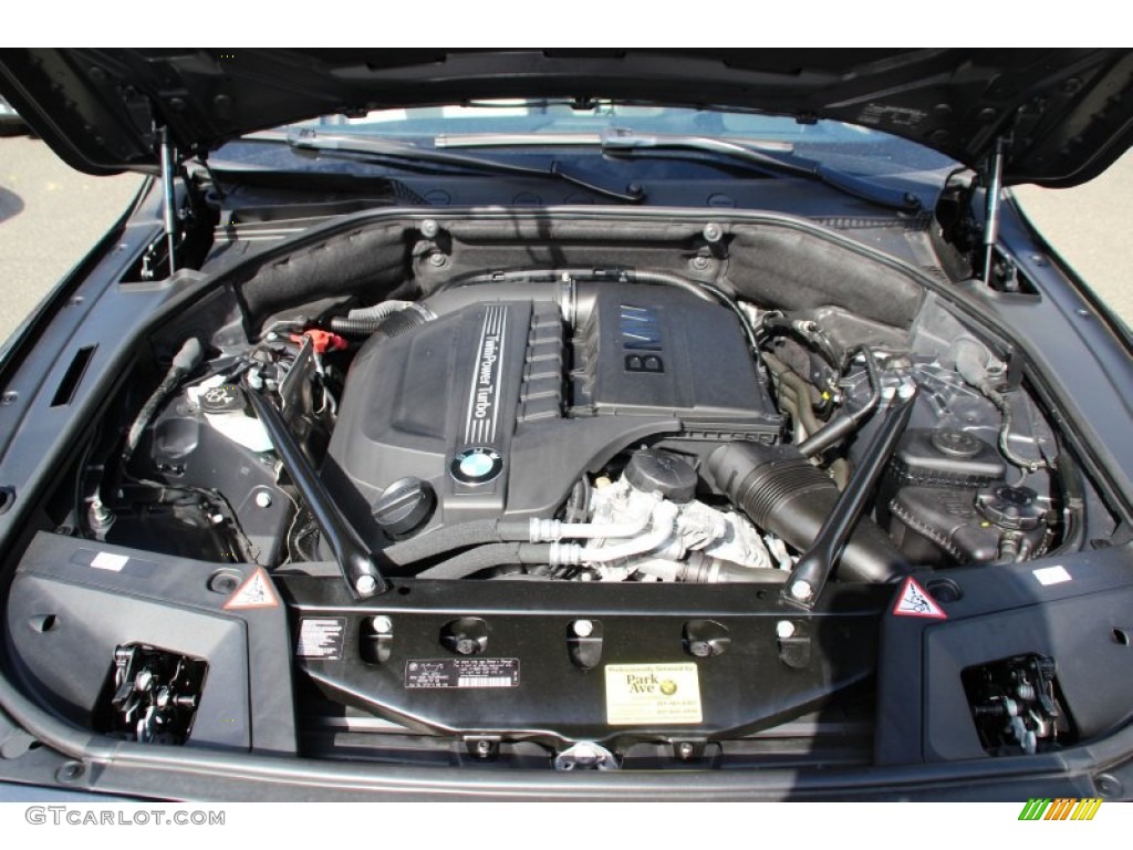 2014 BMW 5 Series 535i xDrive Gran Turismo Engine Photos