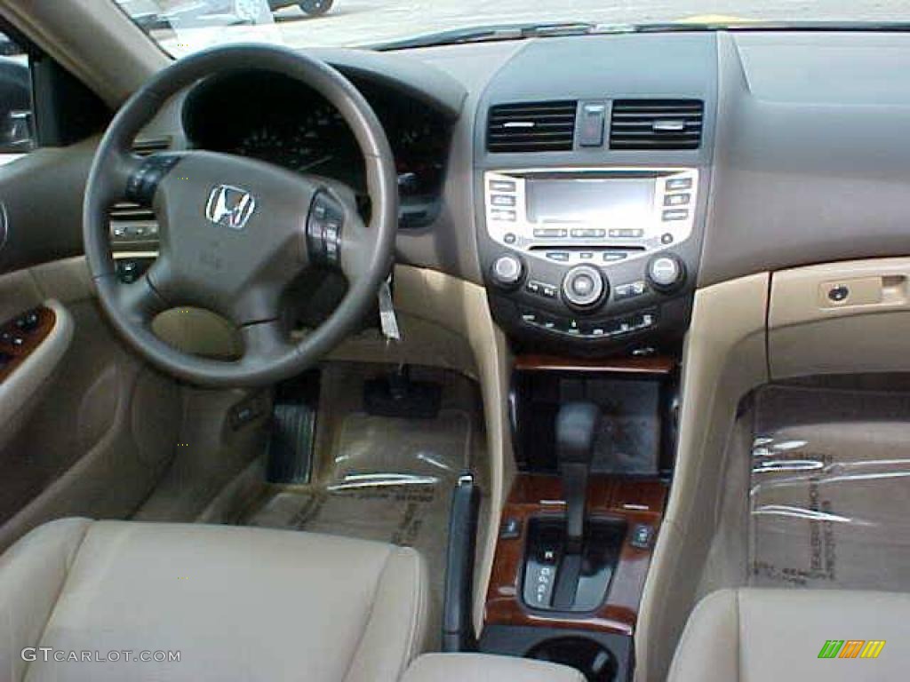 2006 Accord EX-L Sedan - Nighthawk Black Pearl / Ivory photo #12