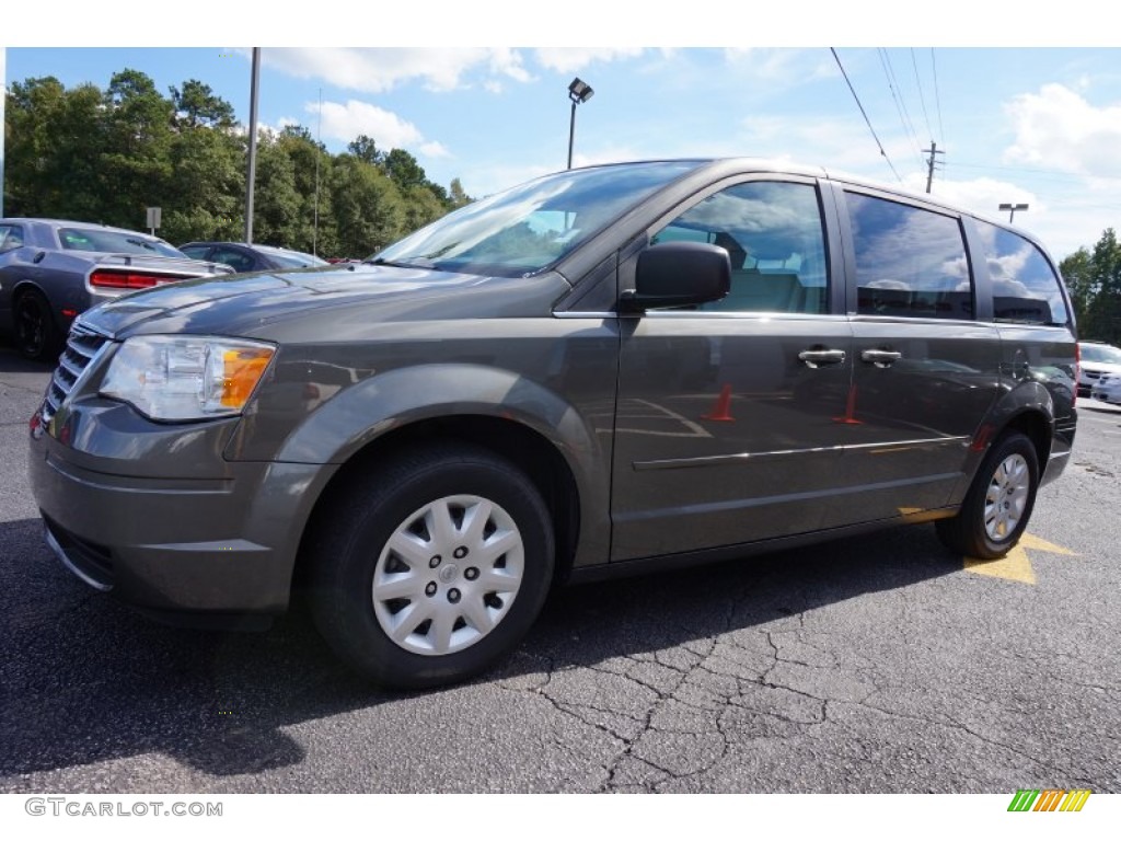 2010 Town & Country LX - Dark Titanium Metallic / Medium Slate Gray/Light Shale photo #3