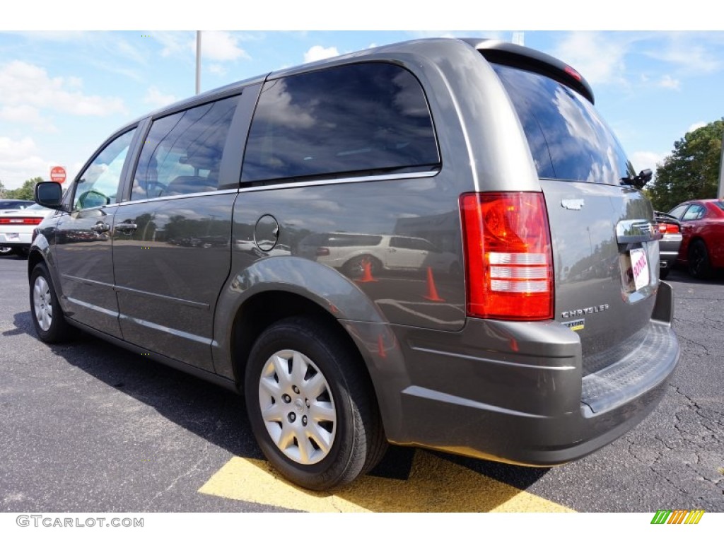 2010 Town & Country LX - Dark Titanium Metallic / Medium Slate Gray/Light Shale photo #5