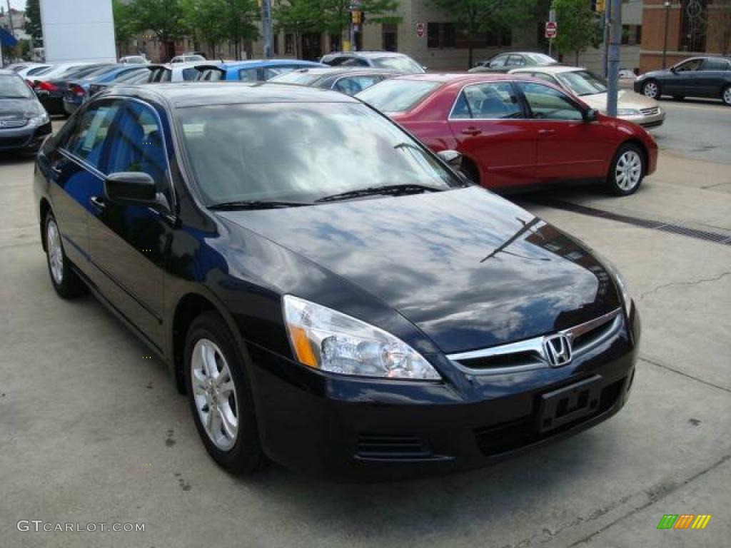 2006 Accord SE Sedan - Nighthawk Black Pearl / Ivory photo #6