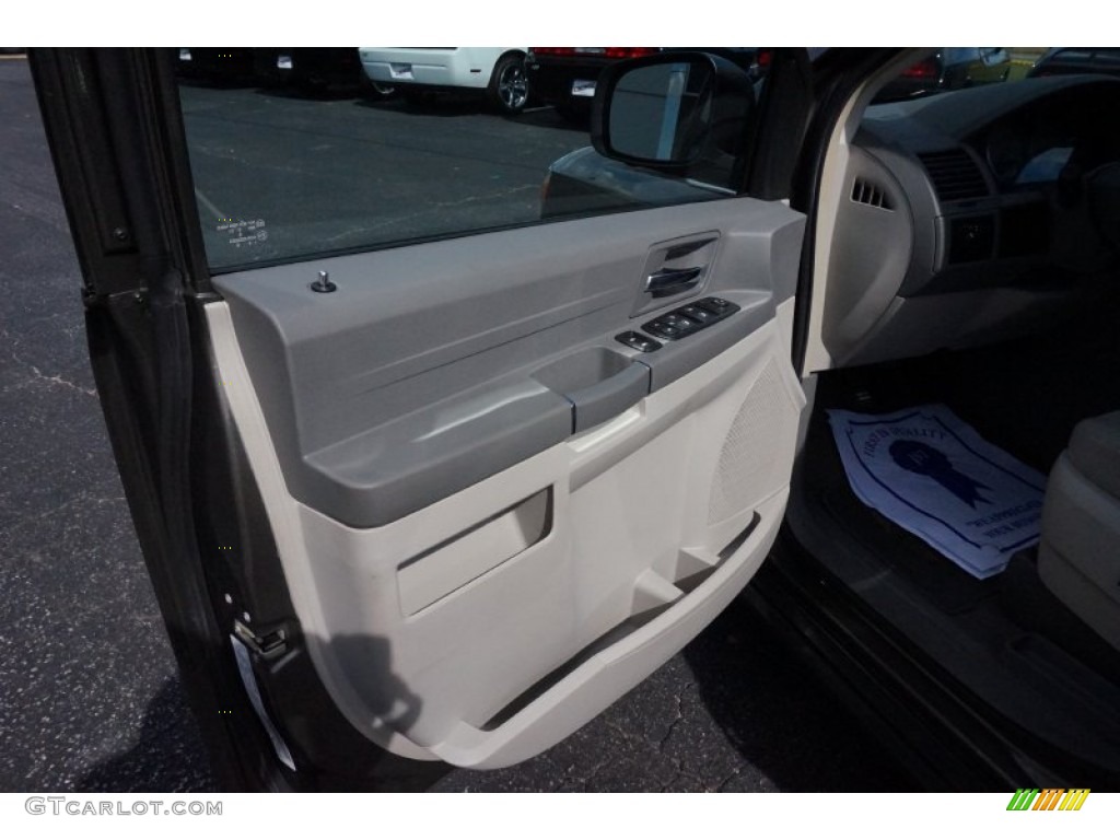 2010 Town & Country LX - Dark Titanium Metallic / Medium Slate Gray/Light Shale photo #11