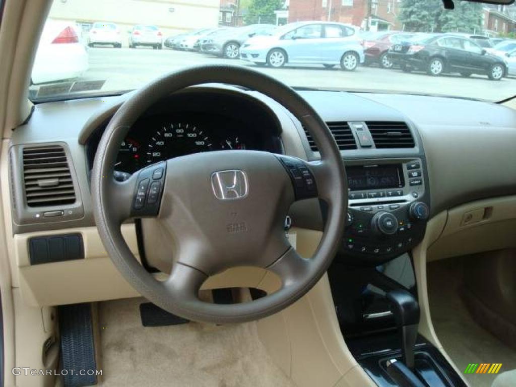 2006 Accord SE Sedan - Nighthawk Black Pearl / Ivory photo #12