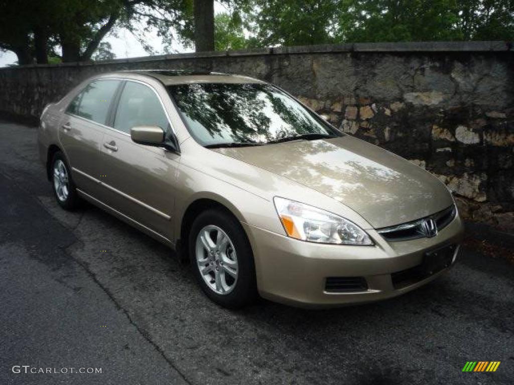 2006 Accord EX-L Sedan - Desert Mist Metallic / Ivory photo #1